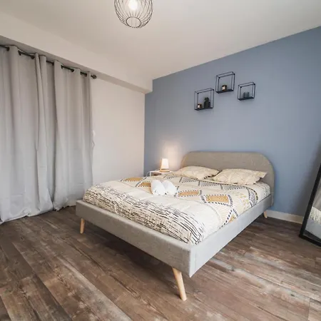 86g1323 * Poitiers